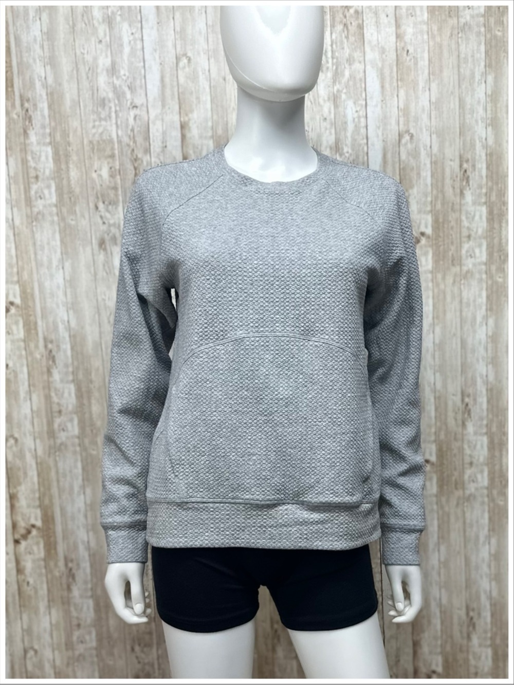 Lululemon Catch A Moment Crew in Heathered Core Light Grey ~ Size 8 ~ Item #79